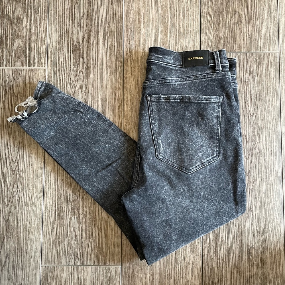 Express Women's Charcoal Skinny Jeans
